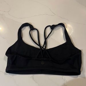 Lululemon free to be bra